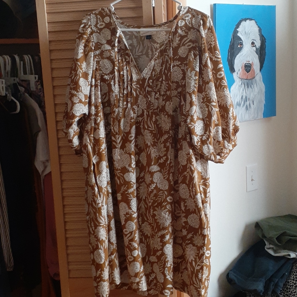 Women's dress, NEW